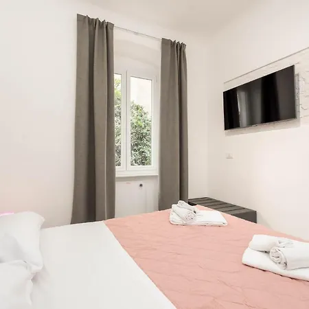 35 Via Torino, Terre Marine דירה *